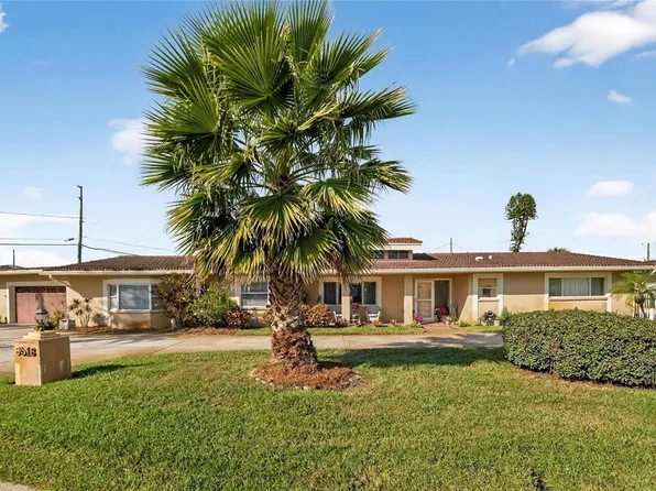 6518 Debbie Ln S, Saint Petersburg, FL 33707