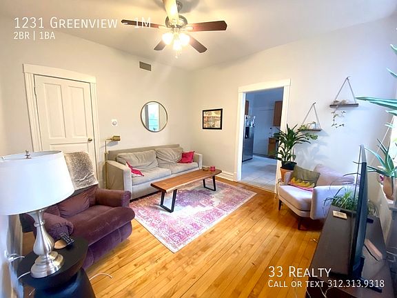 2nd image of 1231 N Greenview Ave #1M