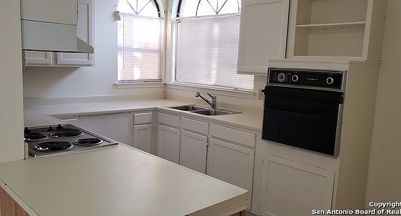 5th image of 9859 Misty Plain Dr