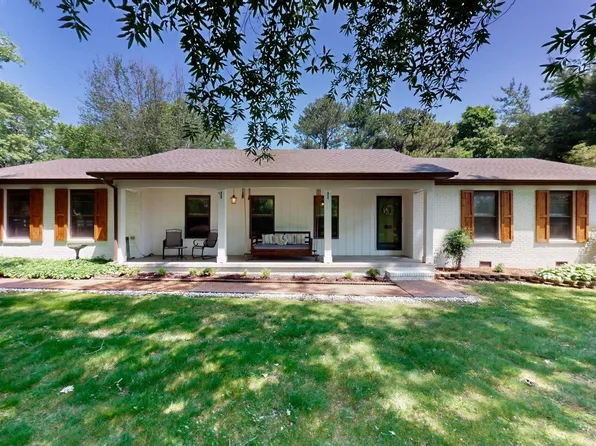 2016 Brookhaven Dr, Murray, KY 42071