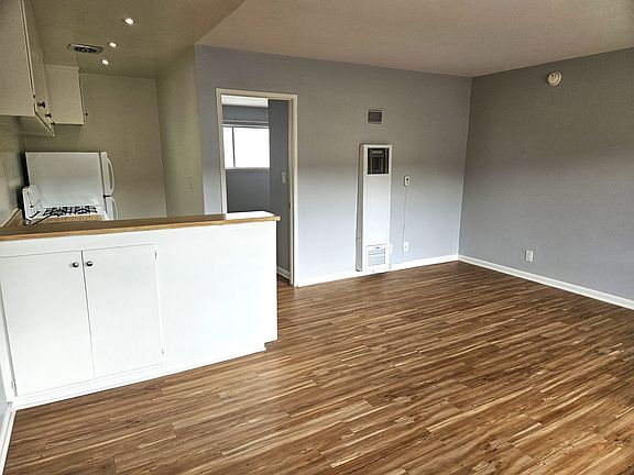 2nd image of 1516 Purdue Ave APT 6