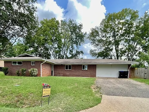 108 Rice Rd — Photo 1