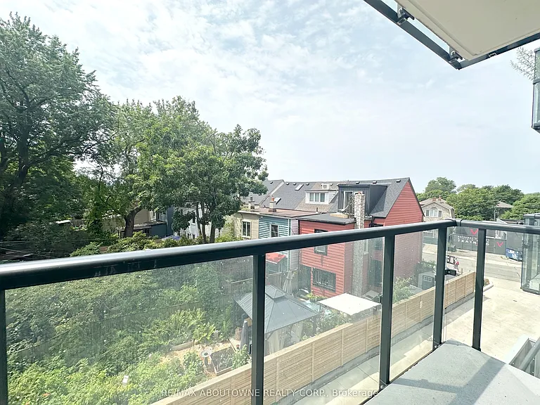 3385 Dundas St W #303 — Photo 11