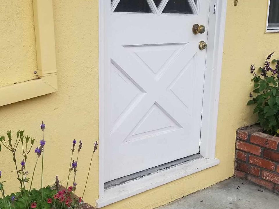 1st image of 738 Roosevelt Ave