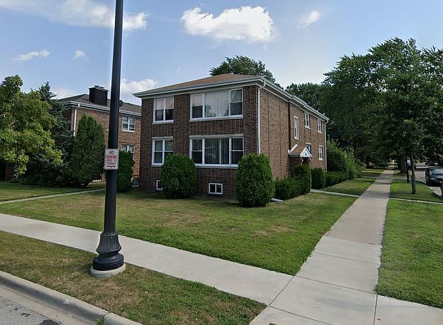 1st image of 7953 Lowell Ave