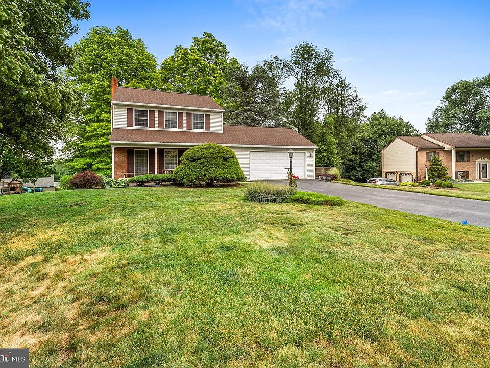 1st image of 9 Audubon Cir