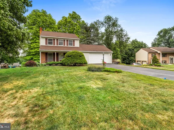 9 Audubon Cir, Stevens, PA 17578
