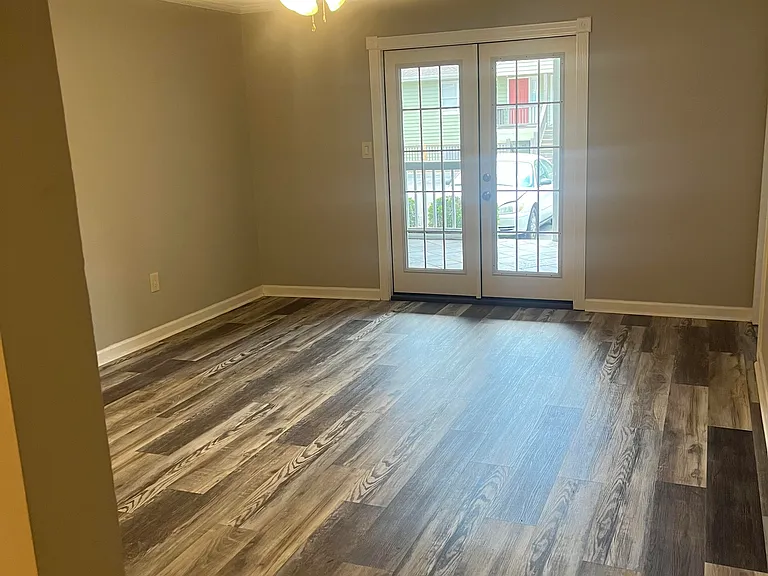 2505 W Broad St #111 — Photo 7