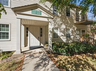 6816 Old Sauk Ct, Madison, WI 53717