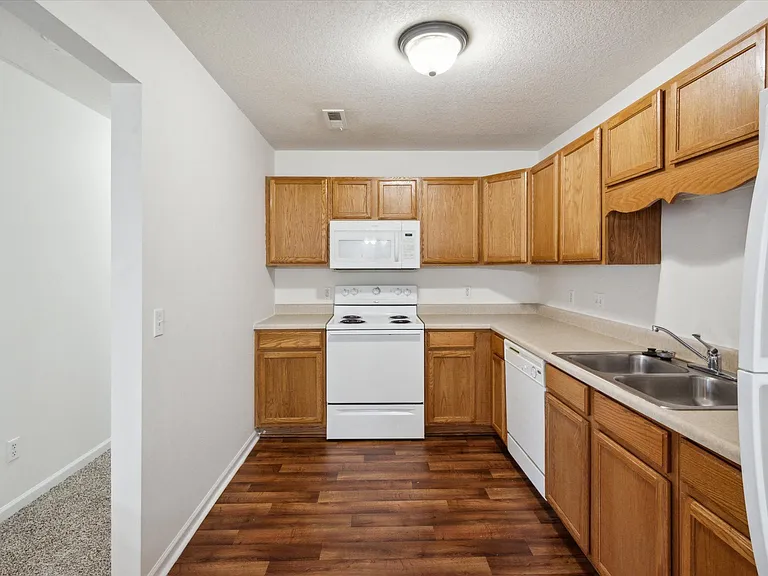 Legacy Village — Photo 88