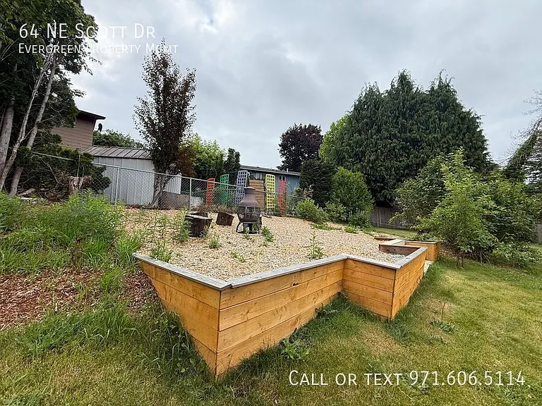 64 NE Scott Dr — Photo 54