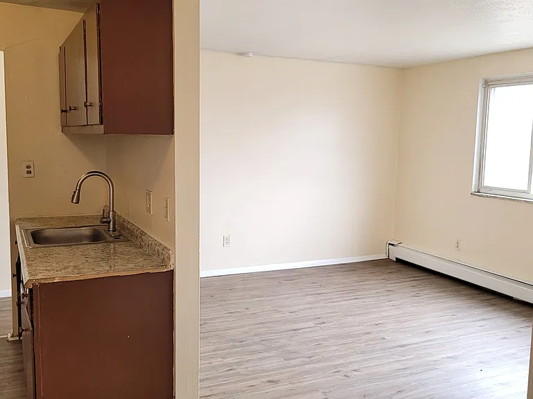 14815 Euclid Ave — Photo 18