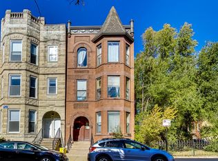 1402 W Superior St APT 2R, Chicago, IL 60642