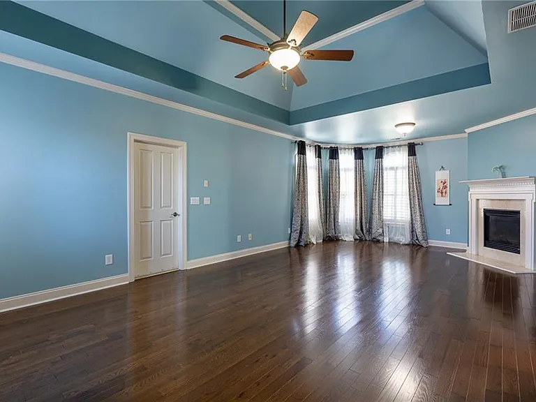 2360 Manor Creek Ct — Photo 32