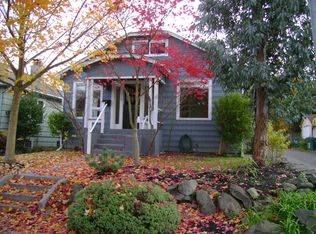 715 NE 55th St, Seattle, WA 98105