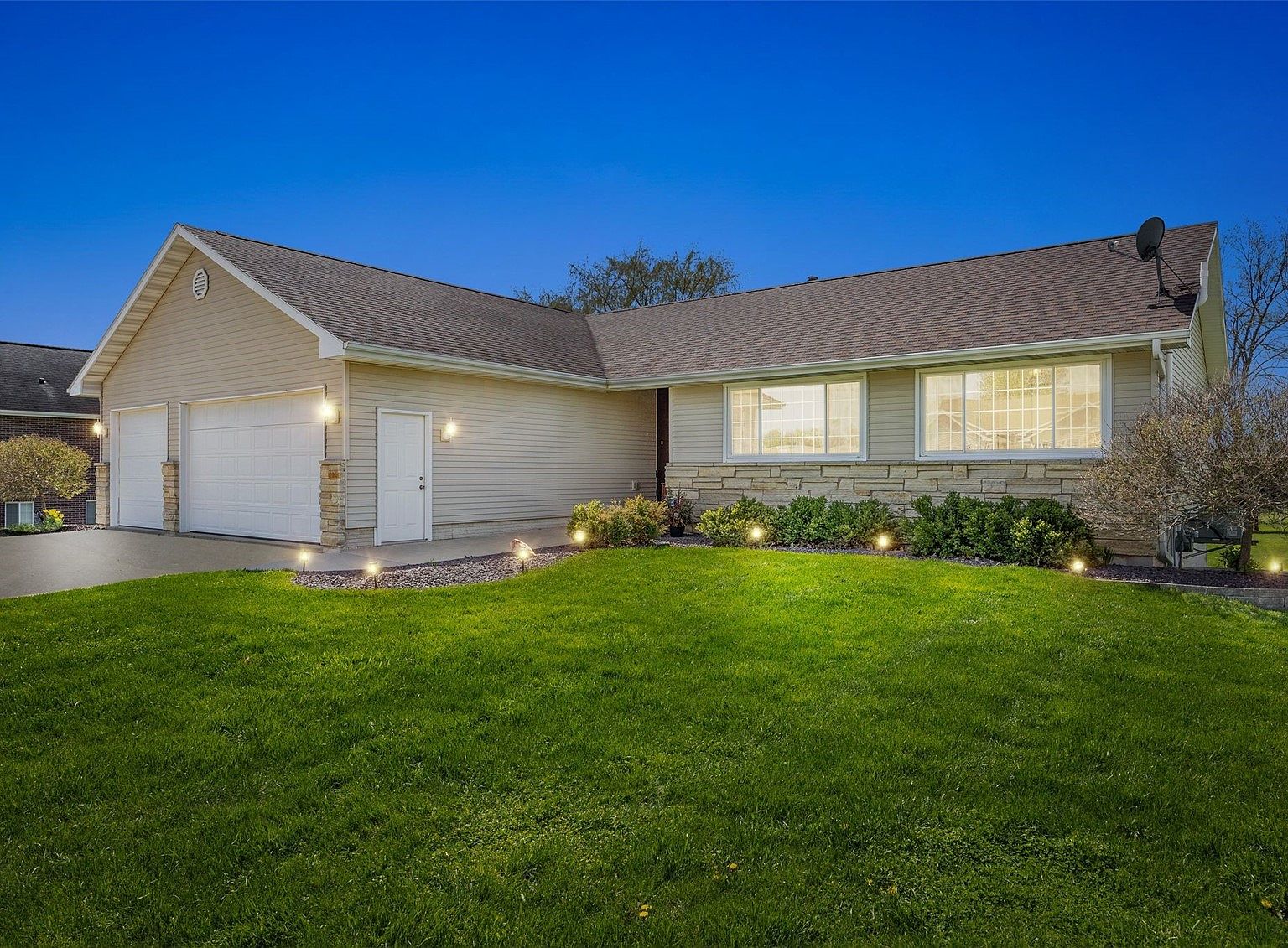 800 Kaitlynn Ave