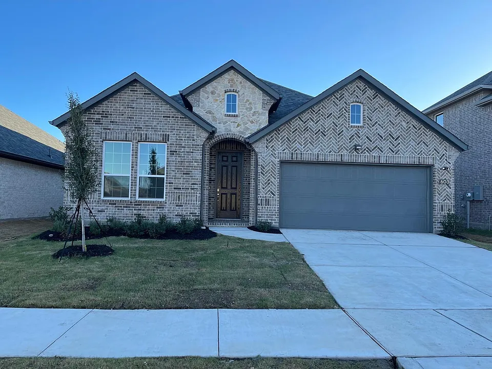 603 Parrino Pkwy