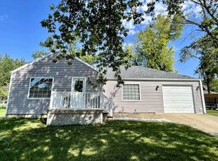 800 N 10th St, Marysville, KS 66508