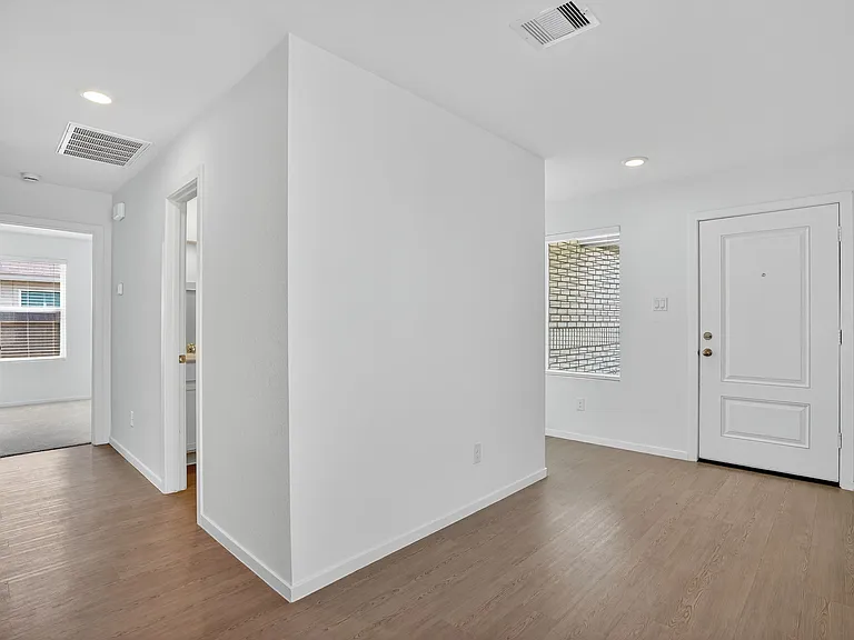 21255 Fieni Dr — Photo 5