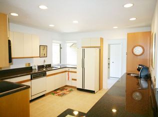 2208 Mapleleaf Dr #42, Midland, MI 48640