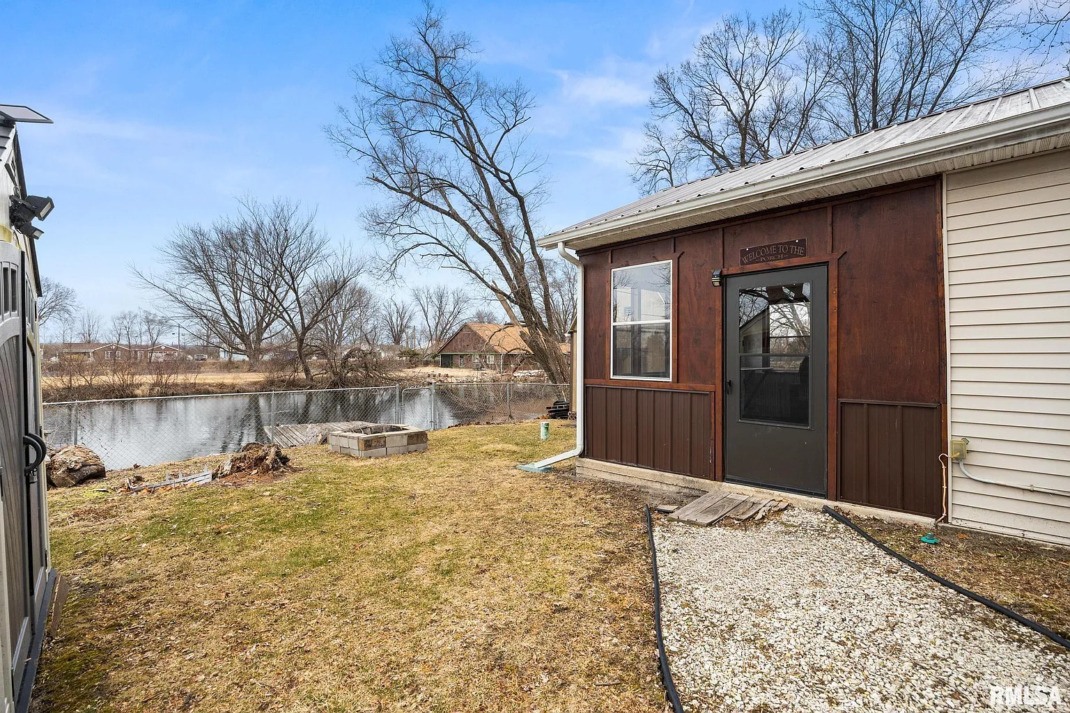 12245 Sunset Dr photo 1