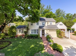7822 Moorland Ln, Bethesda, MD 20814