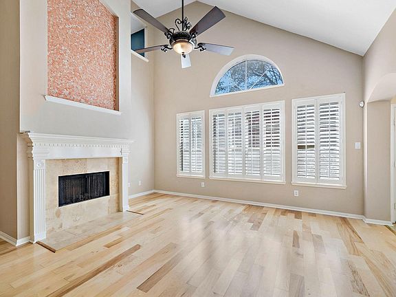 5th image of 4347 Whippoorwill Cir