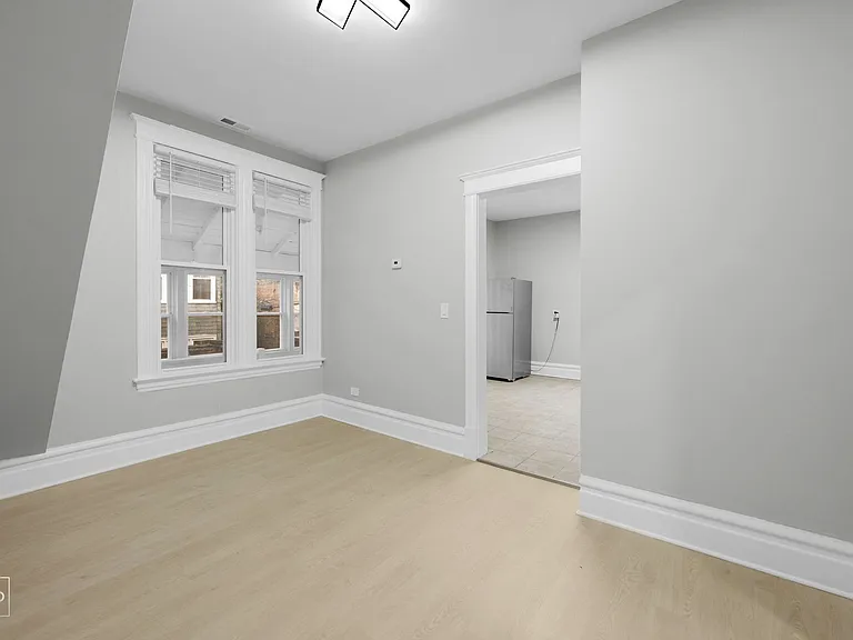 2542 S Trumbull — Photo 14
