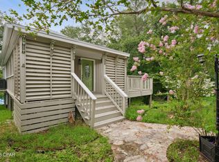 499 Waterview Ave, Wewahitchka, FL 32465