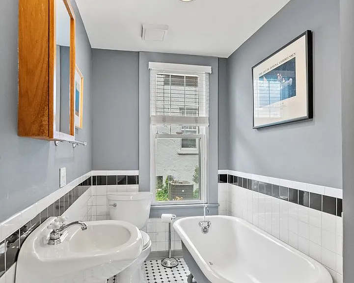 5213 Cathedral Ave NW — Photo 12
