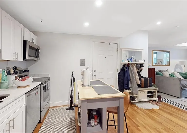 289 Beacon St #BF — Photo 5