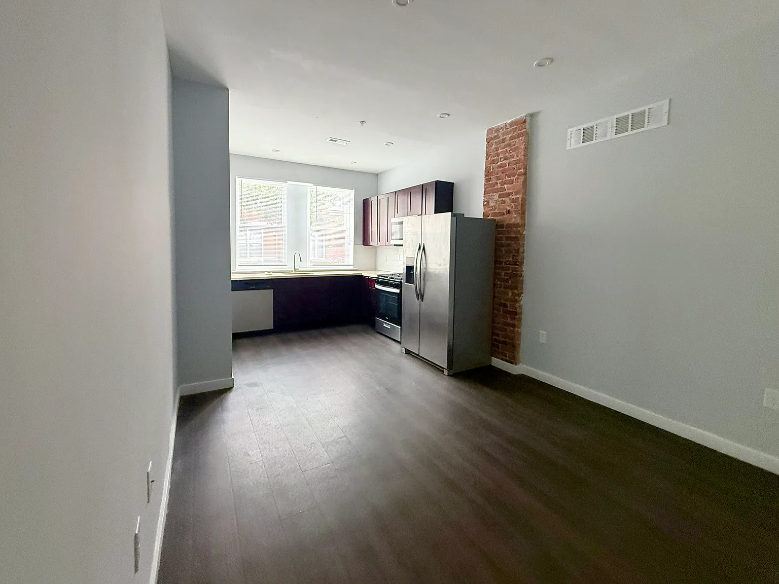 2 bed, $1,800 — Photo 4