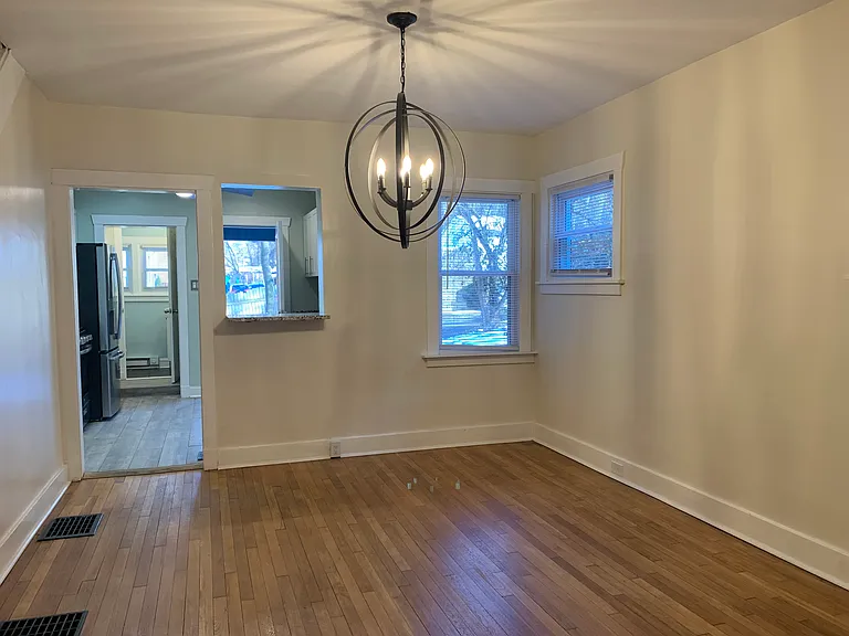2609 Shady Ave — Photo 4