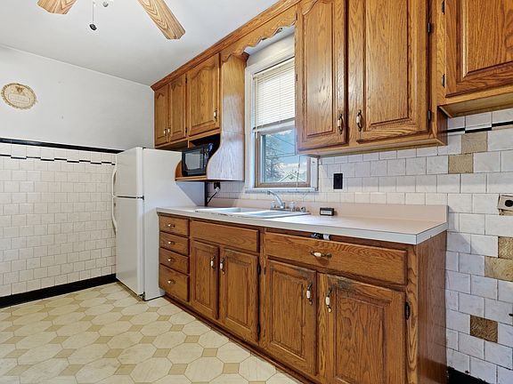 4th image of 10539 S Kedzie Ave