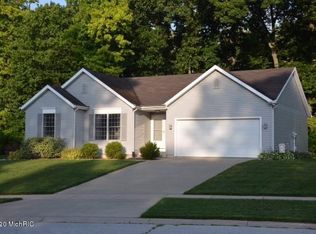 1404 Whispering Trl, Benton Harbor, MI