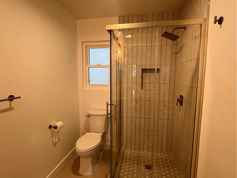4016 Mesa St — Photo 10