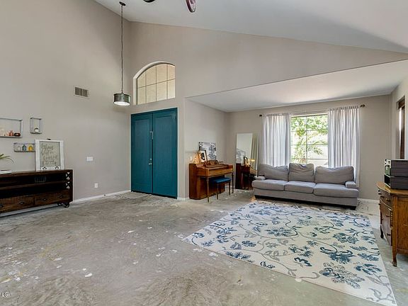 5th image of 15673 W Mescal St