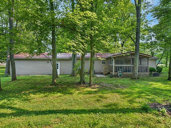 4th image of 53 Maple St