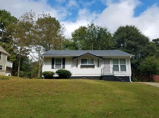 924 Martha Dr, Forest Park, GA 30297