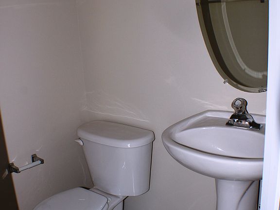 3rd image of 17269 Vaughn Ln