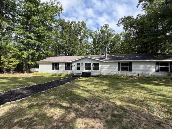 11584 Sherwood Dr, Frederic, MI 49733