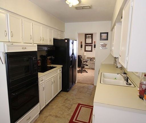 4th image of 3325 W Dengar Ave