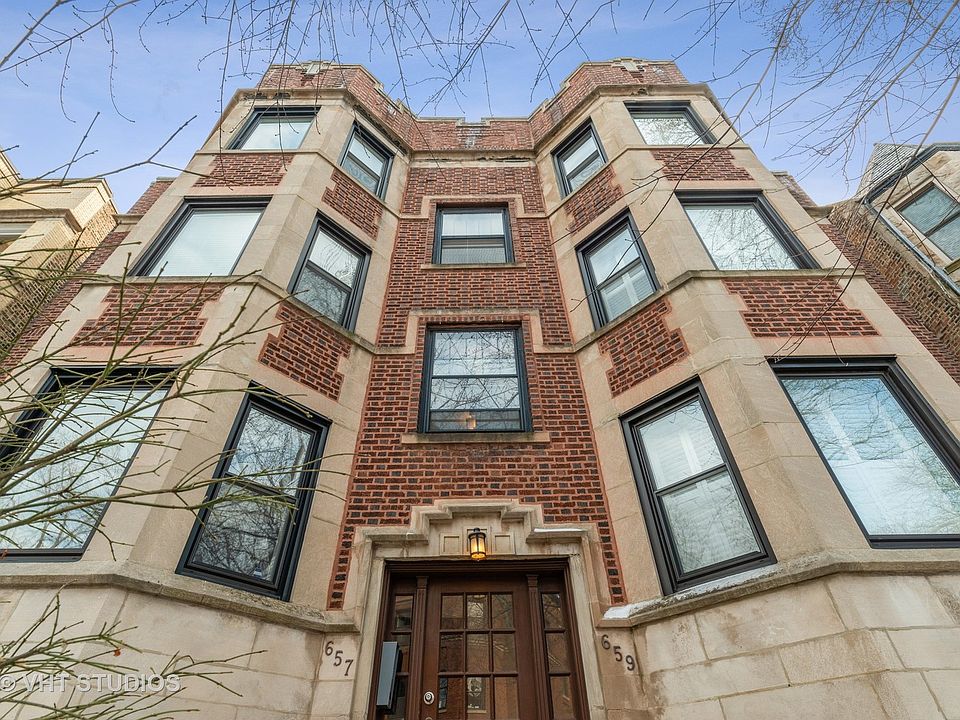 1st image of 659 W Cornelia Ave #3