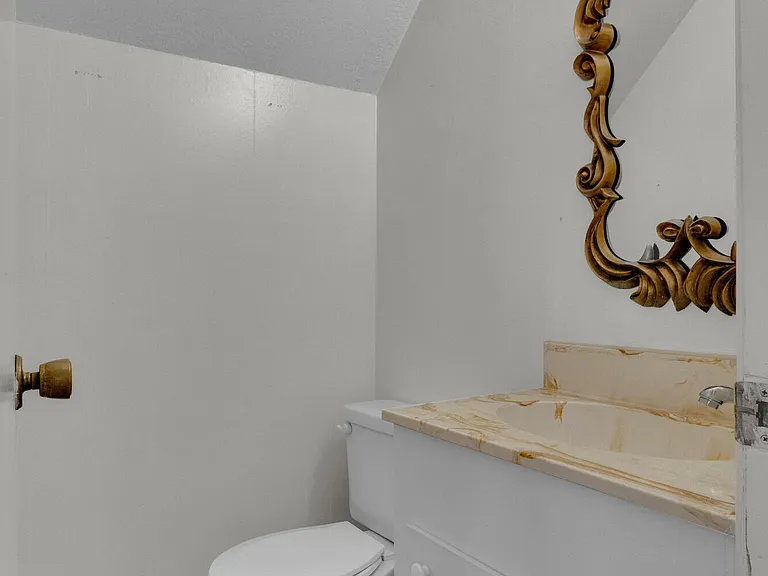 10537 Gran Cima Ln #D — Photo 13