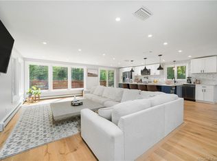 108 Hurlburt St, Glastonbury, CT 06033