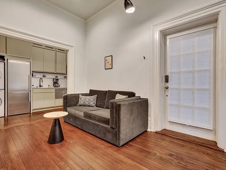 108 E Harris St — Photo 12