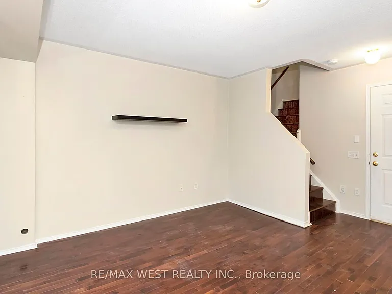 50 Strathaven Dr #75 — Photo 34