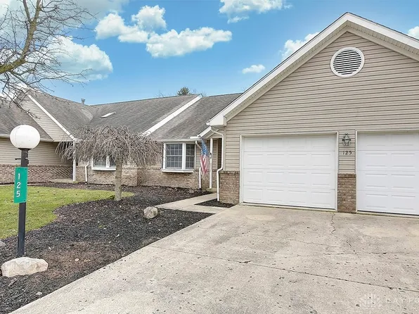 125 Deer Trail Dr, Eaton, OH 45320