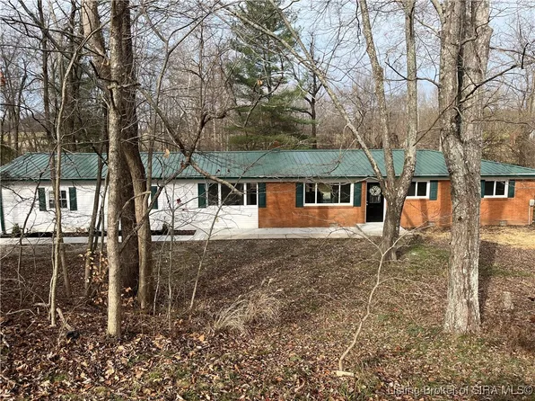 9488 W 900 N, Commiskey, IN 47227