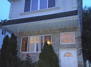 27 Mitchel Ln, Staten Island, NY